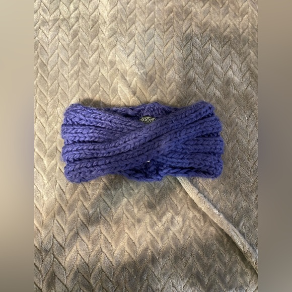 Roots Ear Warmers - Picture 1 of 3